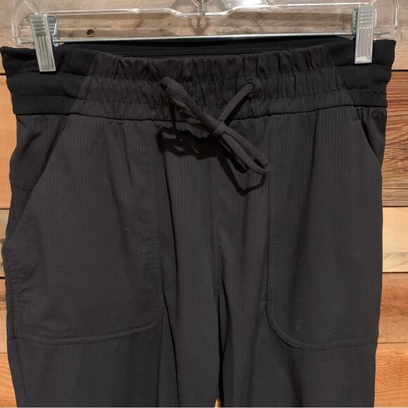 Lululemon Beyond the Studio Drawstring Crop Pants Black Size 6 Athleisure Travel - Picture 8 of 16